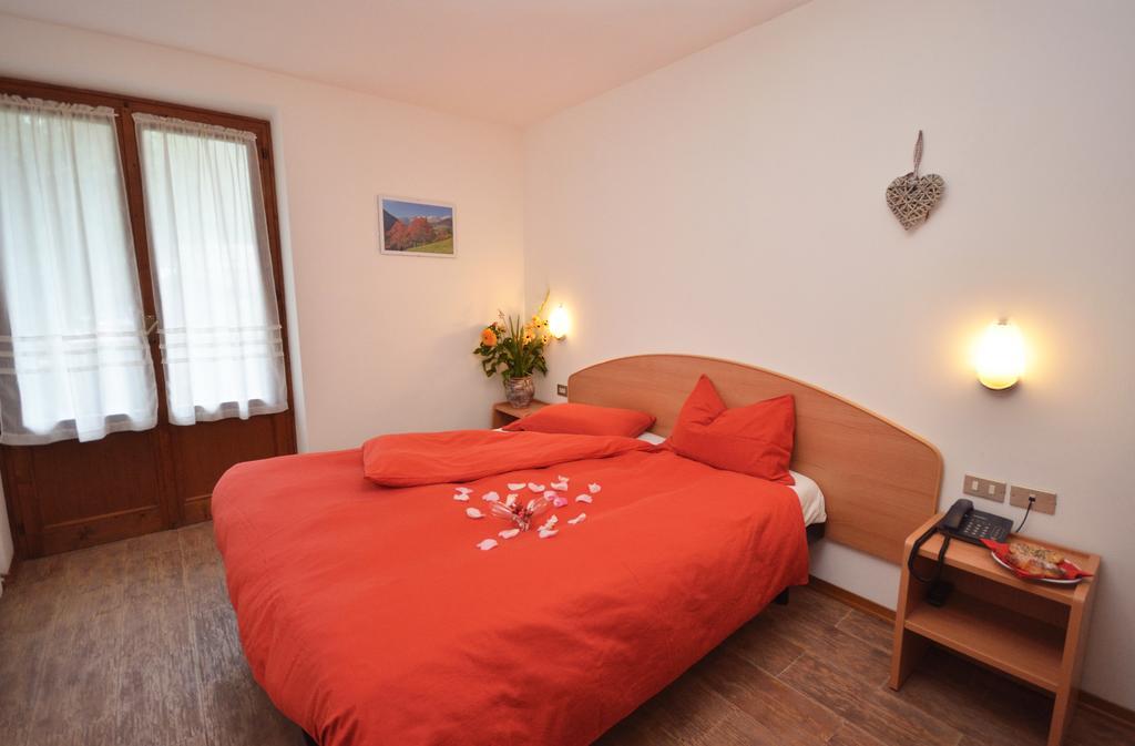 Albergo Sporting Peio Fonti Exterior photo
